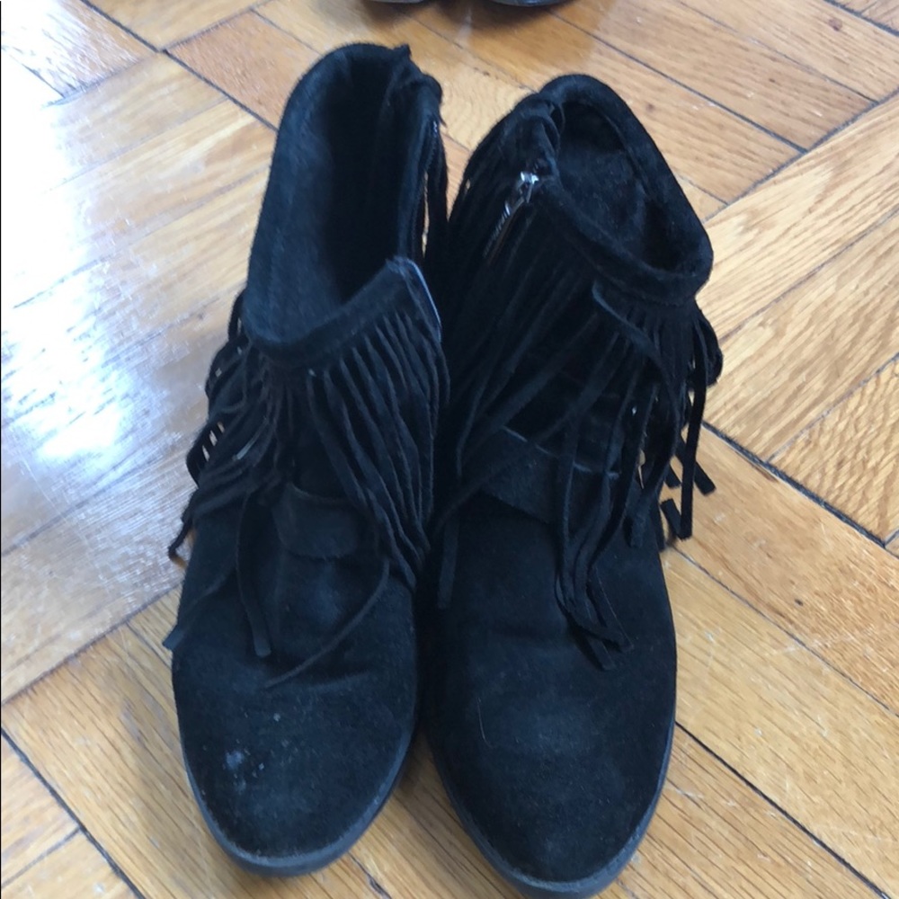 Fringe suede booties
